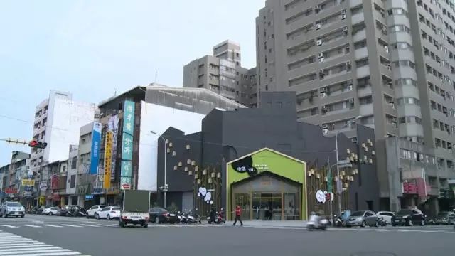 裝修似城堡 臺(tái)灣飲品店搶客沒商量