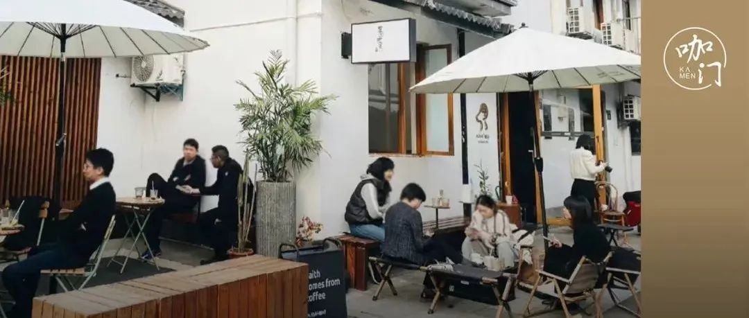 復(fù)購率 %，顧客追著開店，這家咖啡館把“社區(qū)生意”做大了